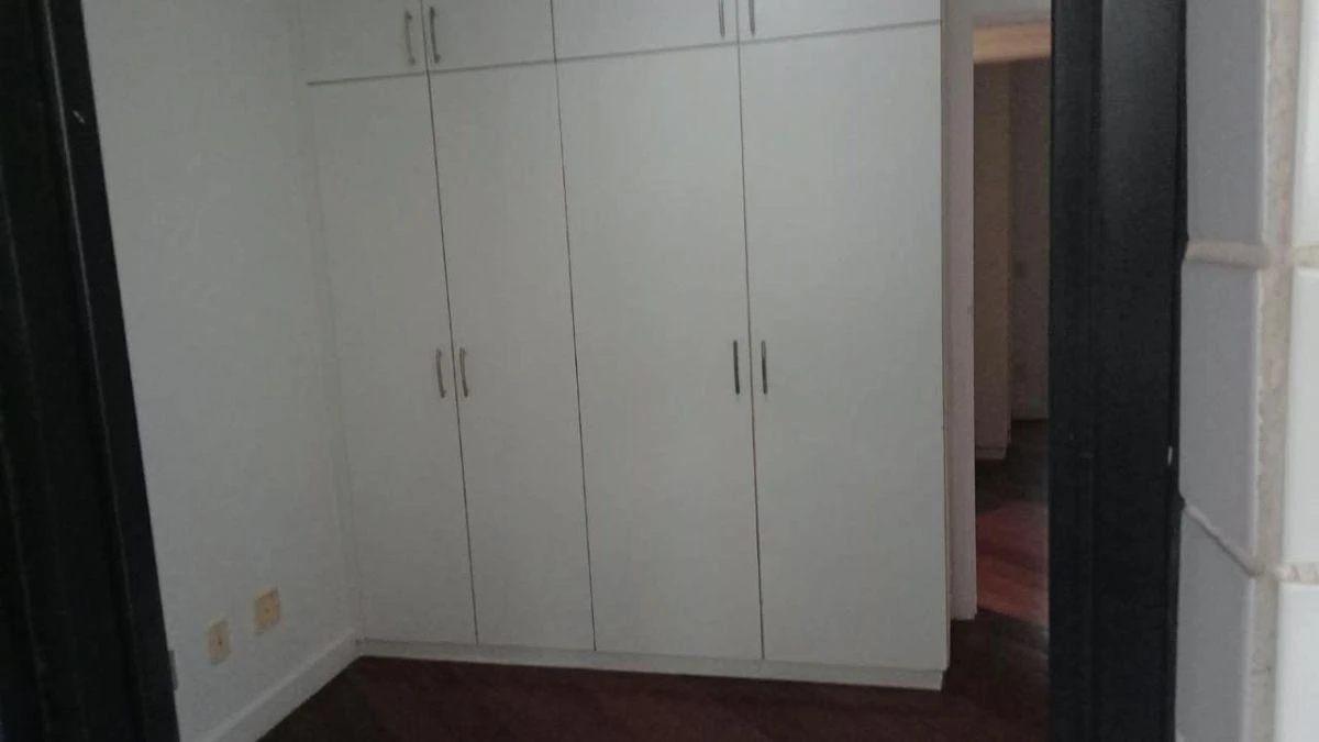 Apartamento, 85 m², com piso de madeira ou laminado — photo 3