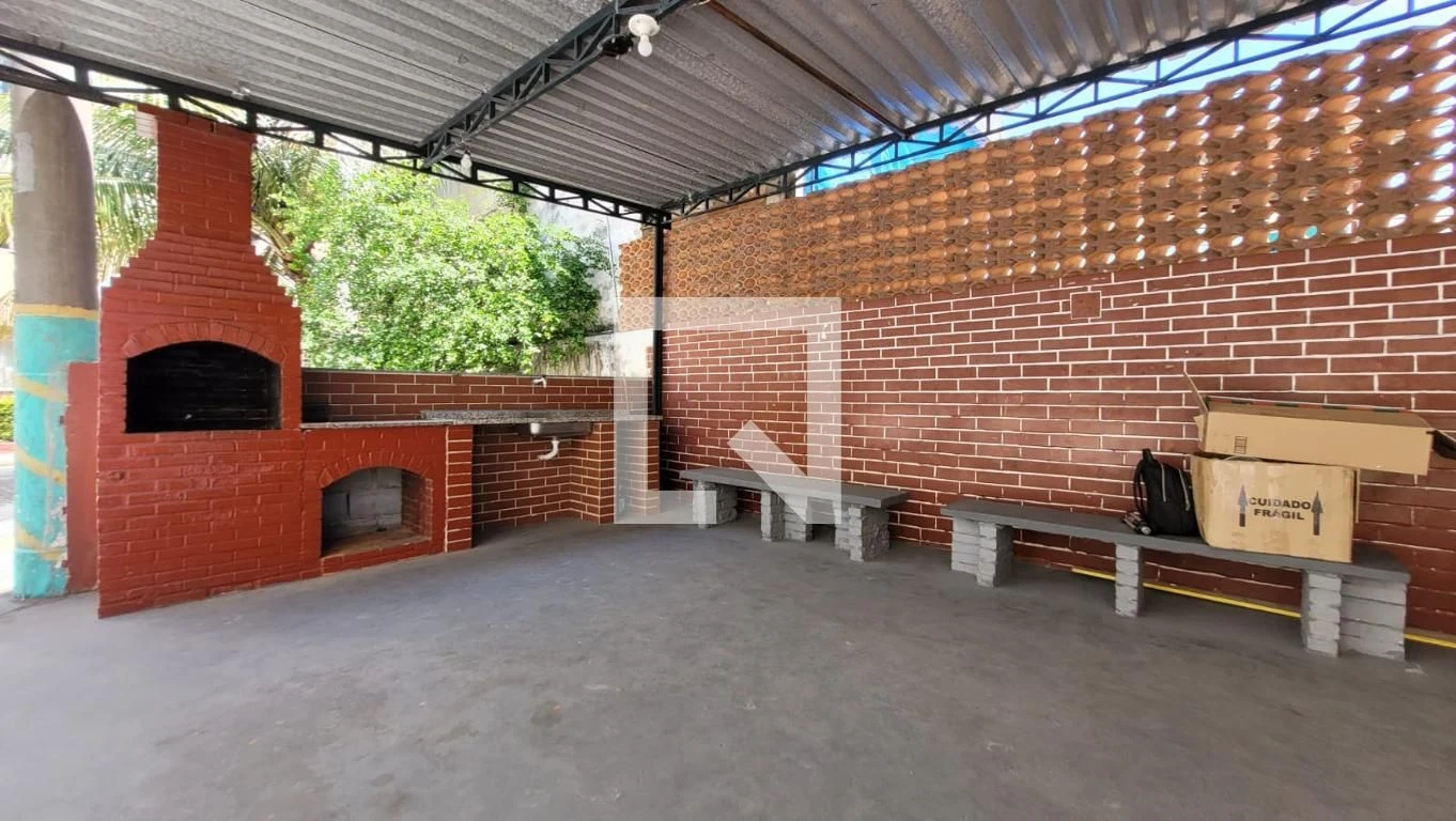3-bedroom apartment with a private BBQ area — photo 6