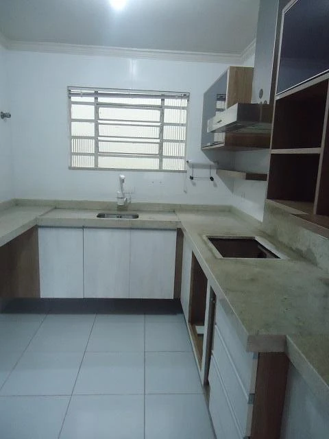 3-bedroom apartment with 1 suite and 1 parking space — photo 10