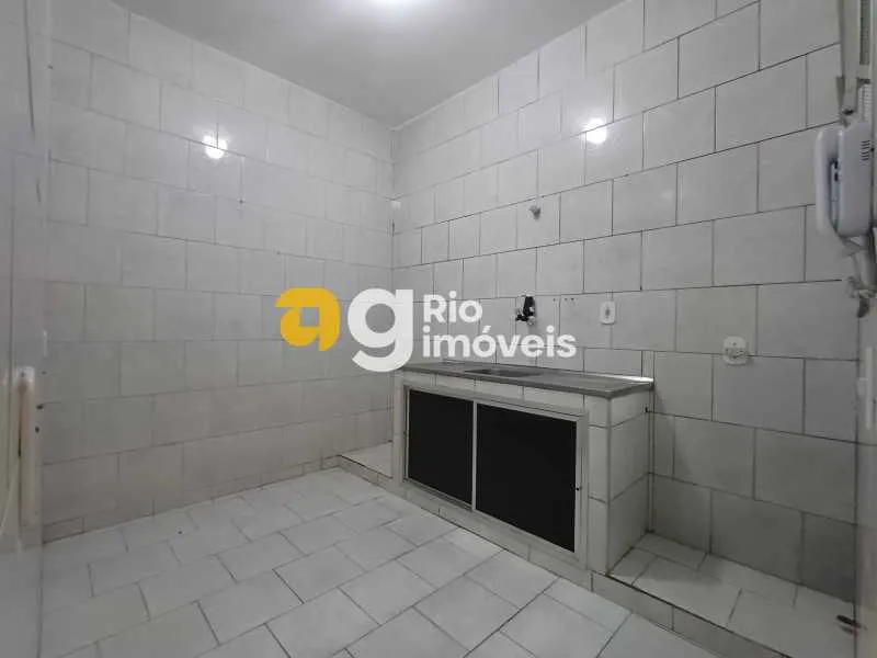 Unfurnished house with 1 bedroom, 1 bathroom and parking — photo 3
