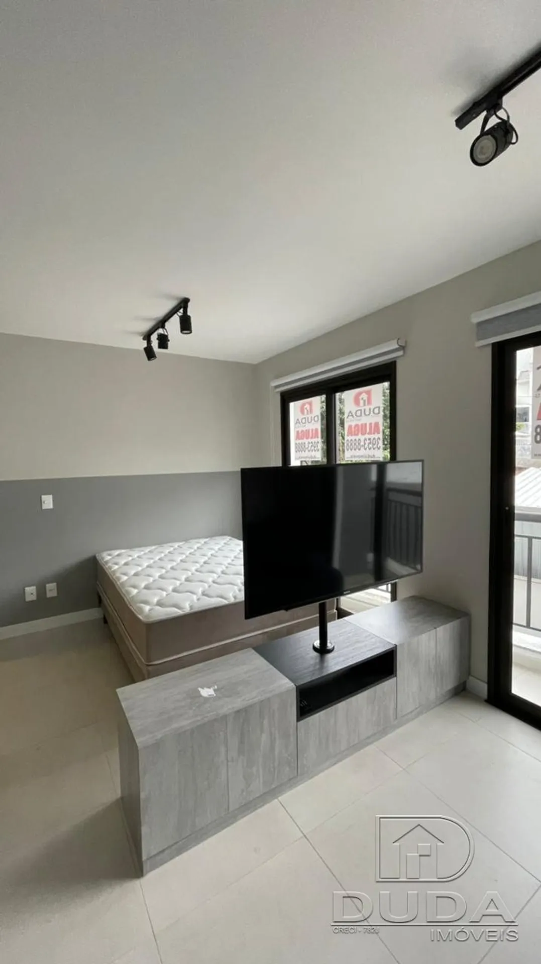 Furnished 1-bedroom apartment with 35 m² and a parking spot — photo 18