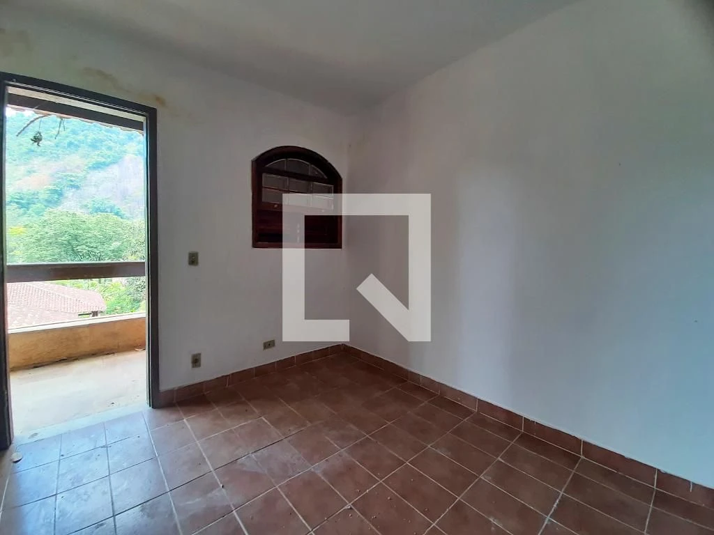 House with 6 bedrooms and 9 bathrooms, 911 m² and 3 parking — photo 64