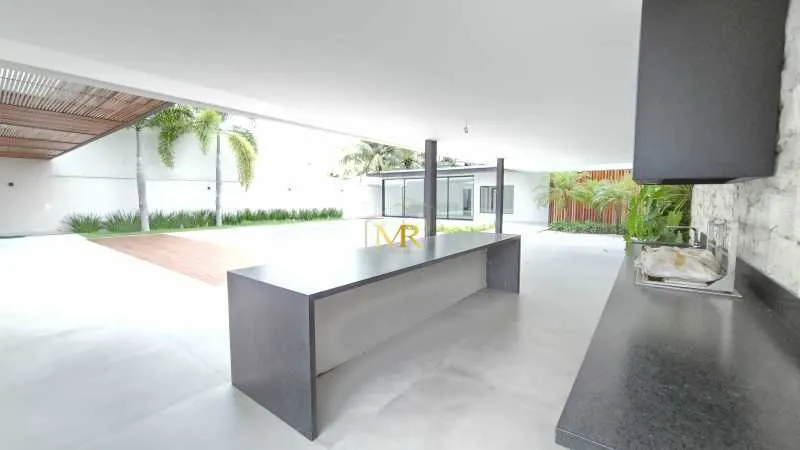 Casa com 5 quartos e cozinha em conceito aberto — photo 3