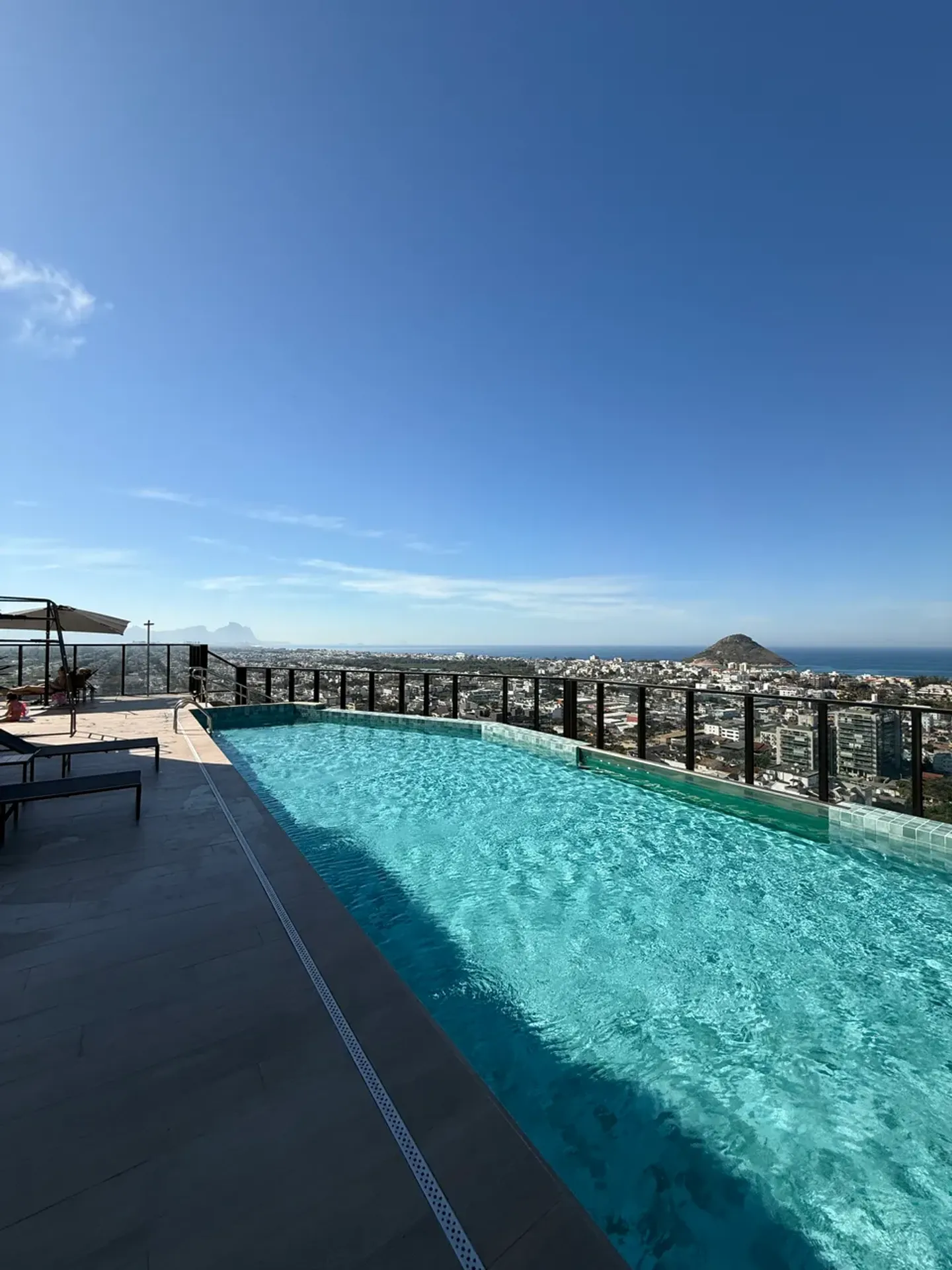 2-bedroom apartment with a water view — photo 15