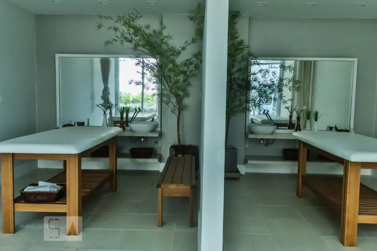 2-bedroom apartment with enclosed balcony and parking — photo 21