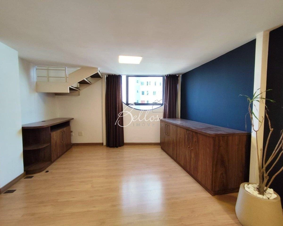 Furnished apartment, 90 m², with floor-to-ceiling windows — photo 23