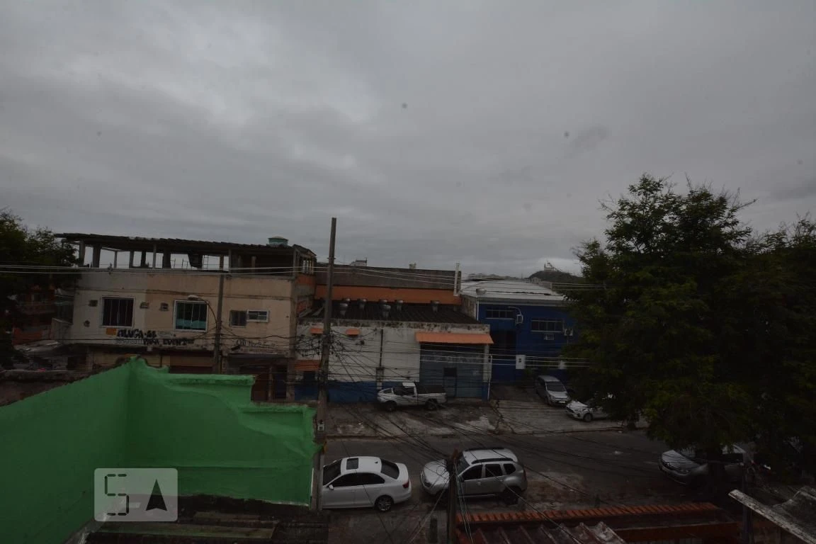 3-bedroom apartment with a glass-enclosed balcony — photo 3