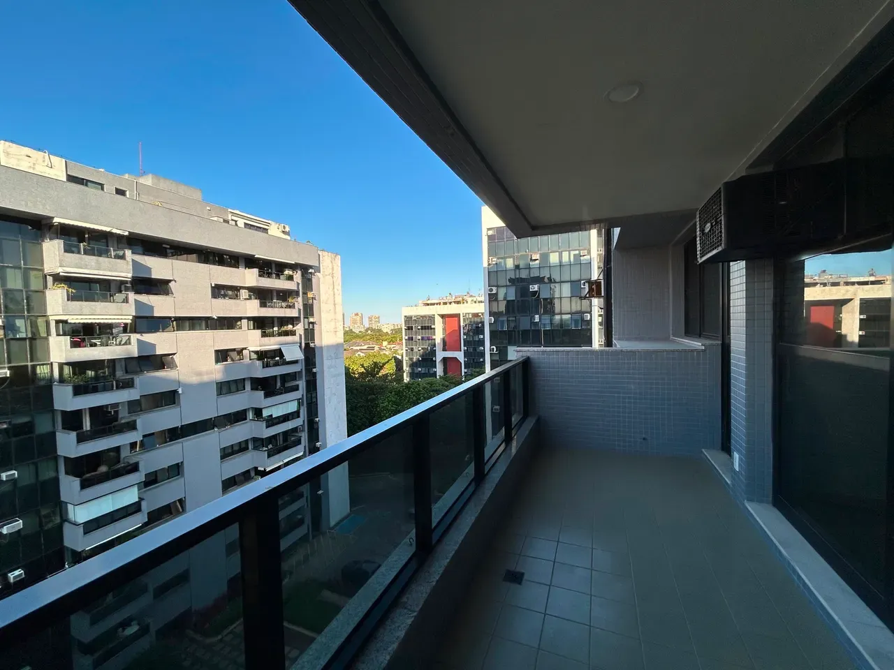 4-bedroom apartment with 3 bathrooms and 123 m² — photo 23