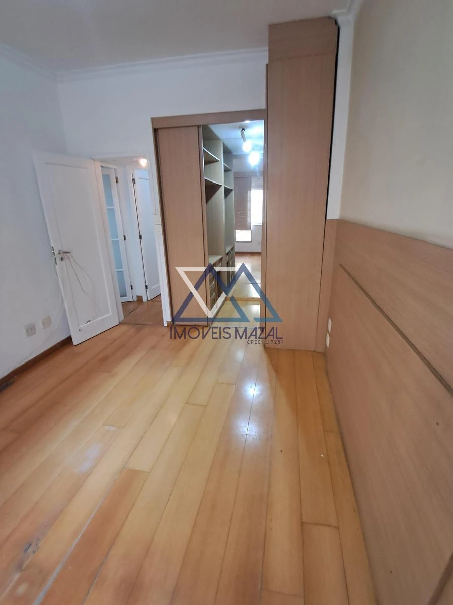 3-bedroom apartment with a walk-in closet in Rio de Janeiro — photo 19
