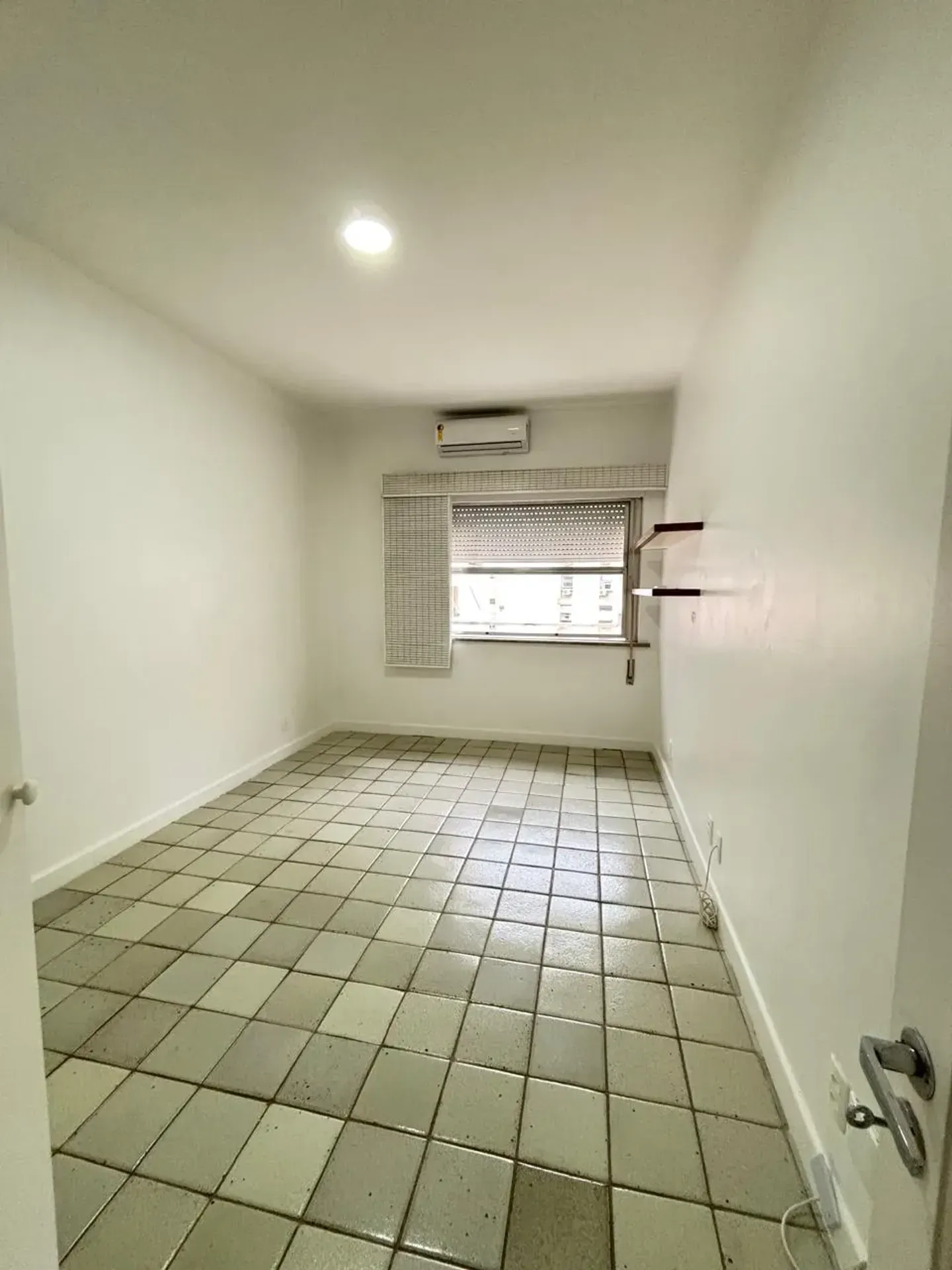 Apartment, 280 m², with a water view — photo 24