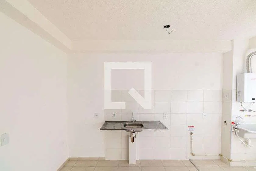 2-bedroom apartment in a building with a gym — photo 16