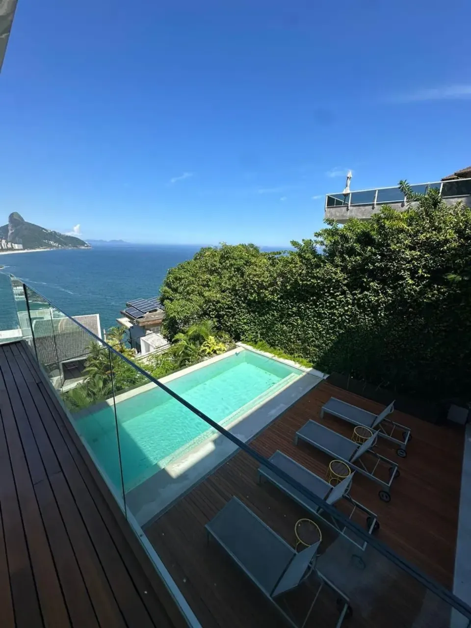 Furnished house with 4 bedrooms, balcony and 5 bathrooms — photo 15