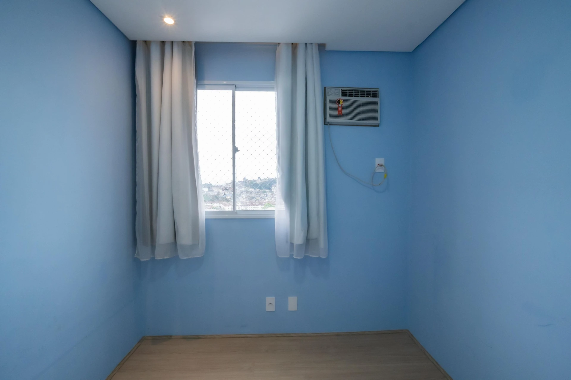 Квартира з 2 кімнатами та зоною для прання — photo 16