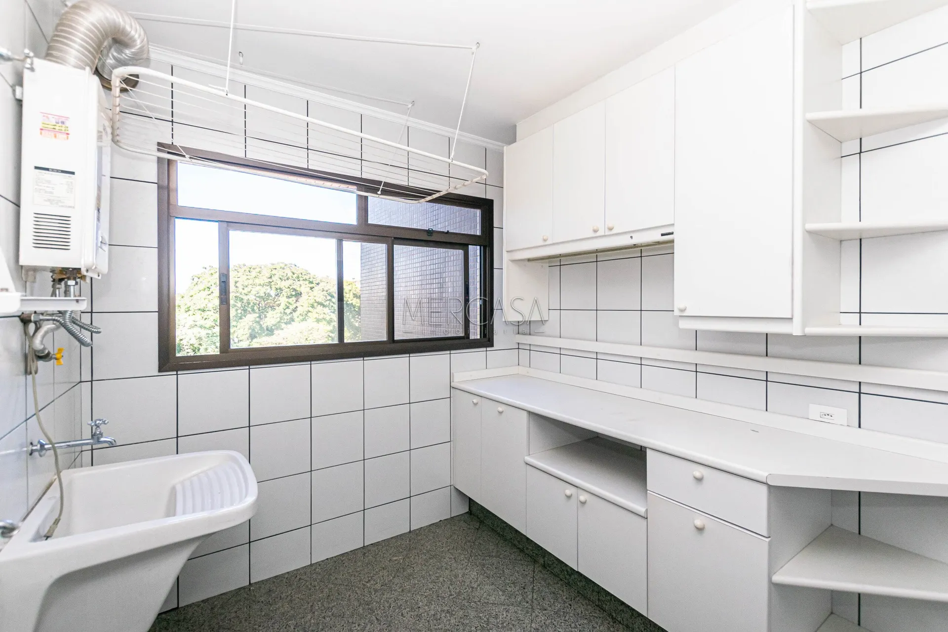 Apartamento com 3 quartos, 5 banheiros e 4 vagas — photo 51