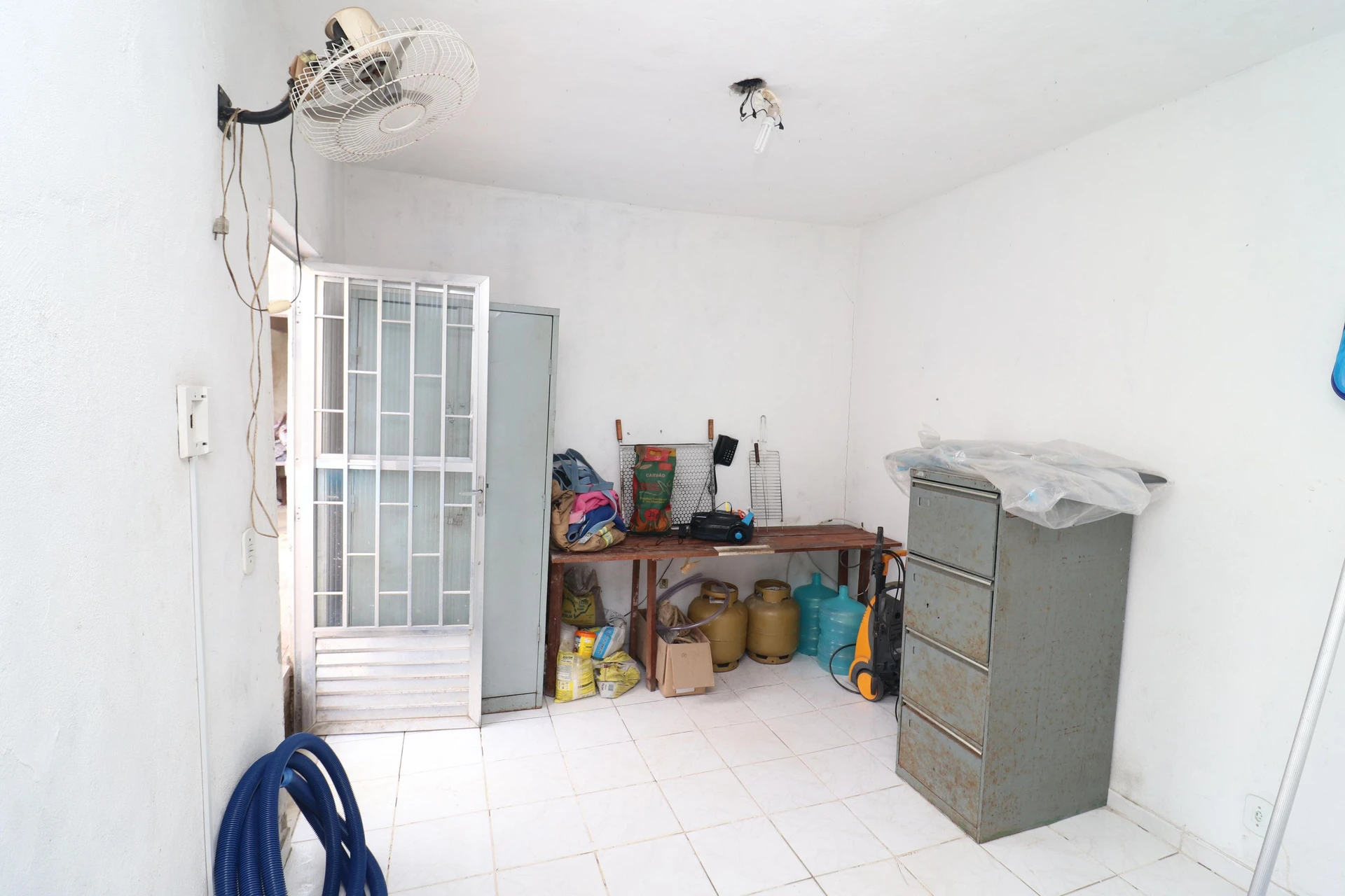 House with 4 suites and 3 parking spaces with private garden — photo 62