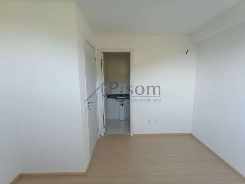 3-bedroom apartment with a glass-enclosed balcony — photo 15