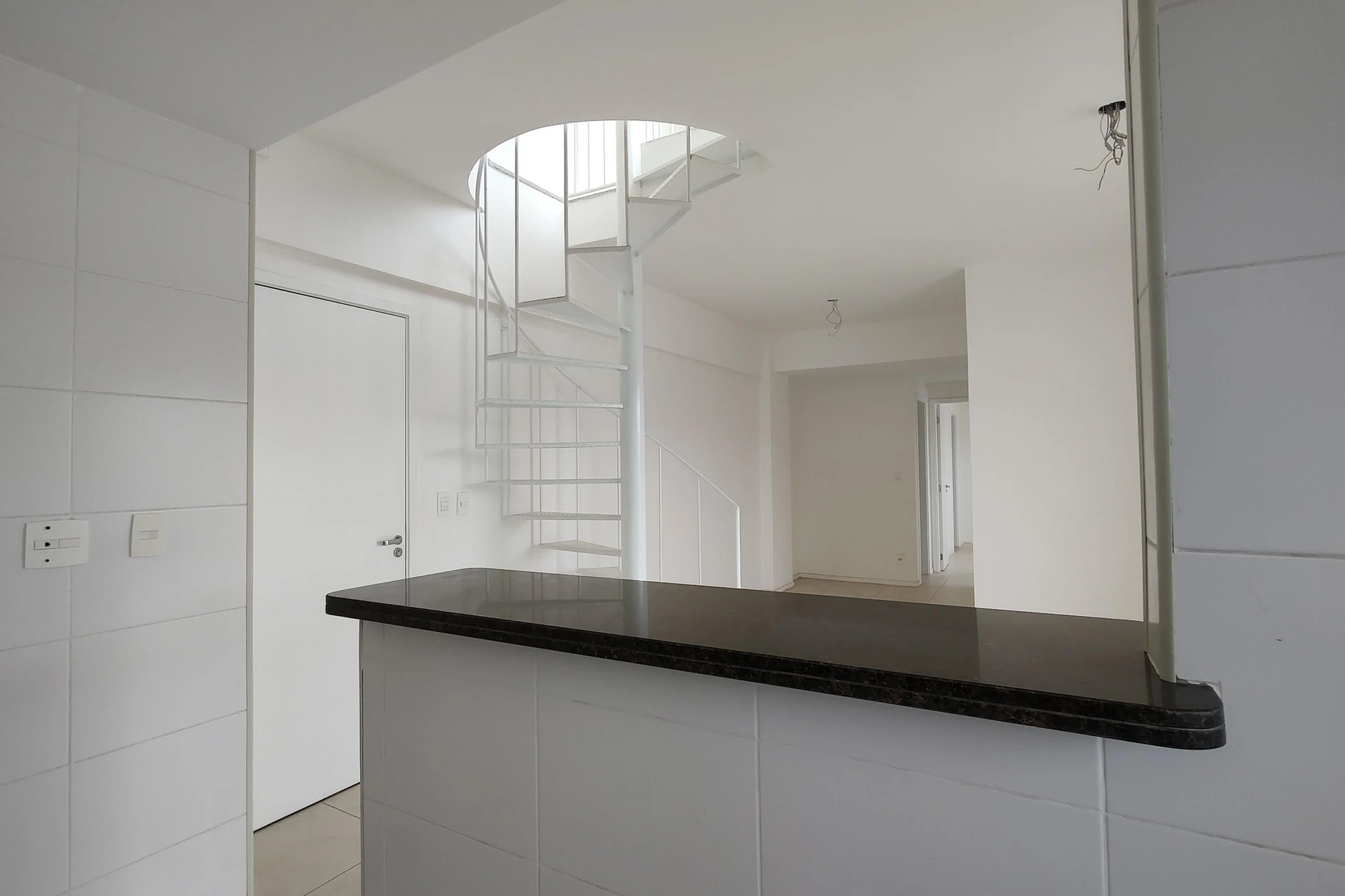 Apartment with 2 bedrooms, balcony and 1 parking space — photo 31
