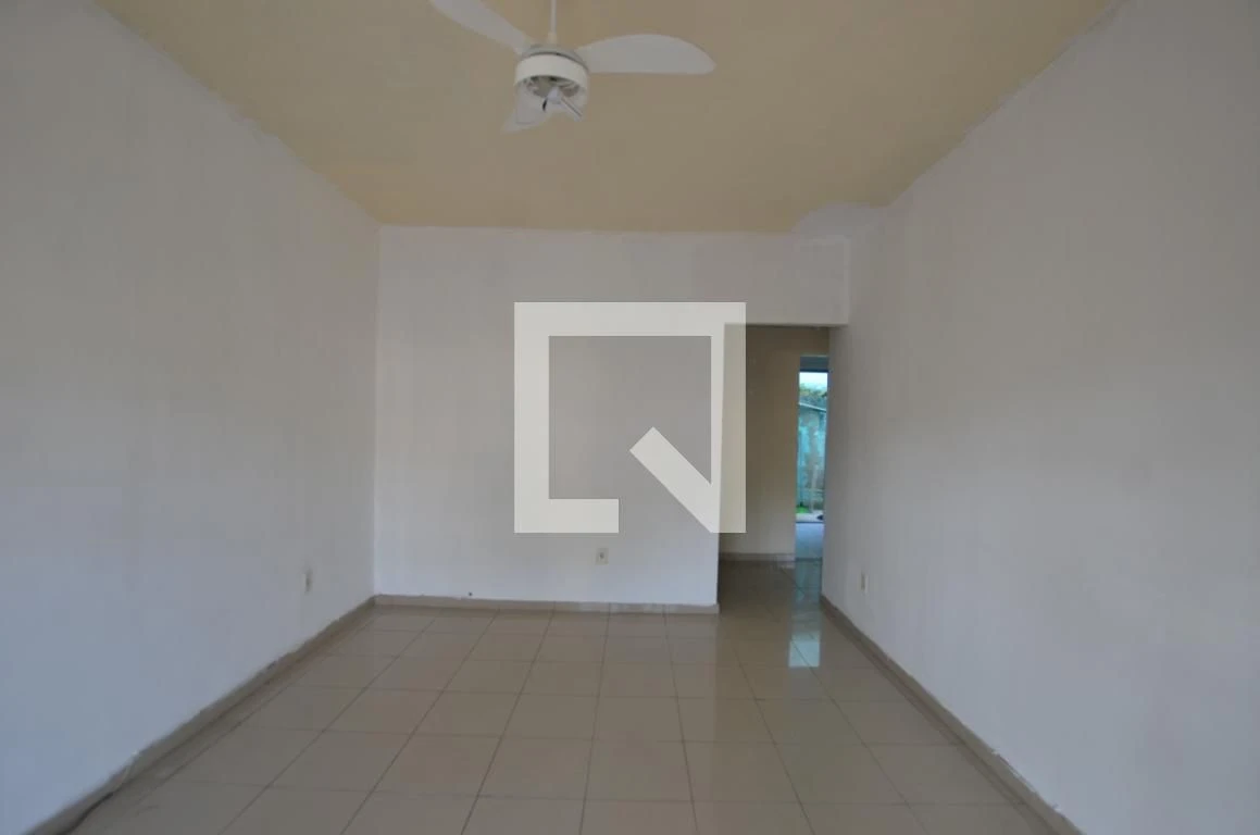 Rental apartment with 2 bedrooms and a balcony — photo 8