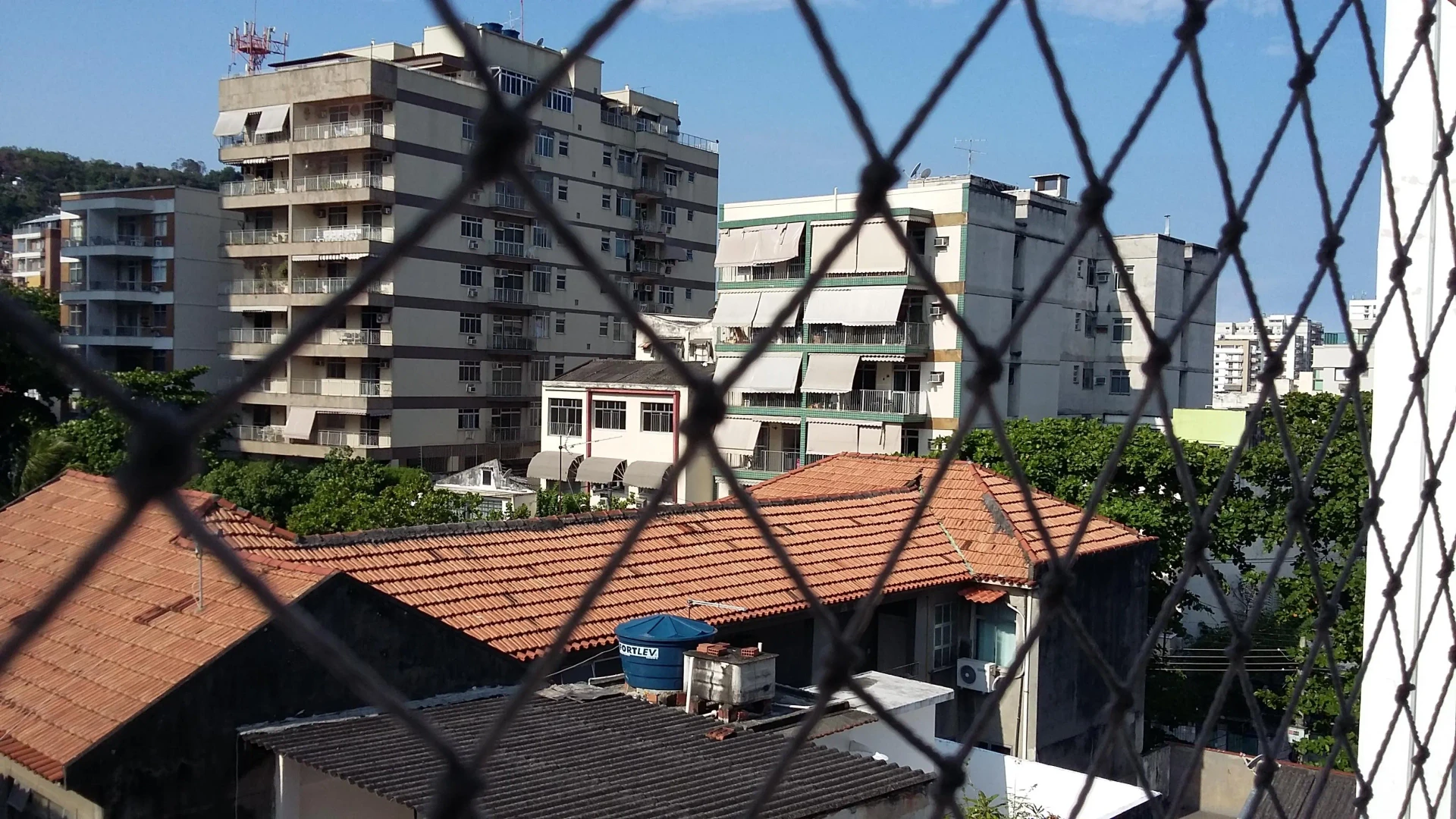 2-bedroom apartment with 2 bathrooms and 65 m² — photo 3