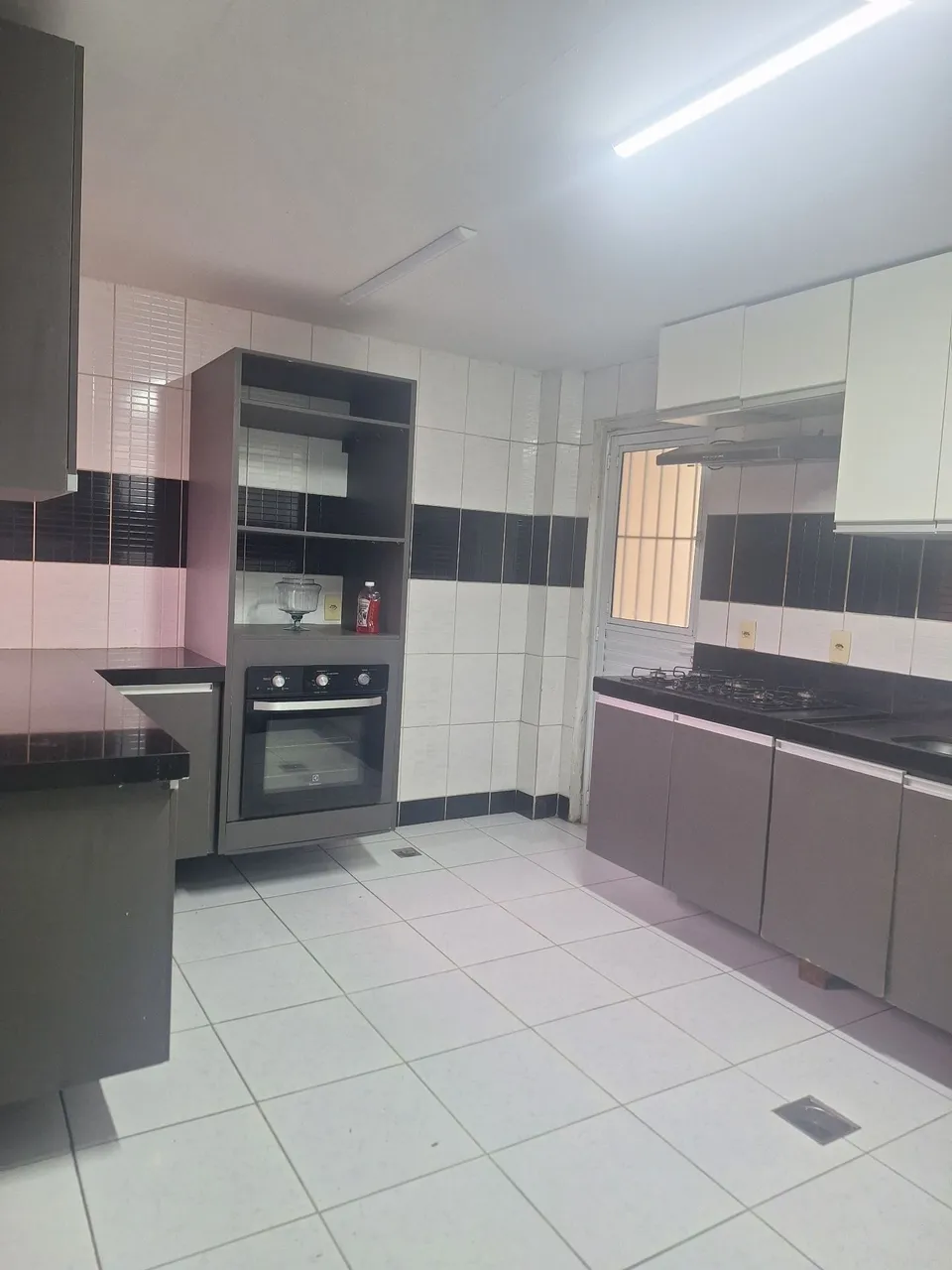 Furnished house, 250 m², with a grill on the balcony — photo 8
