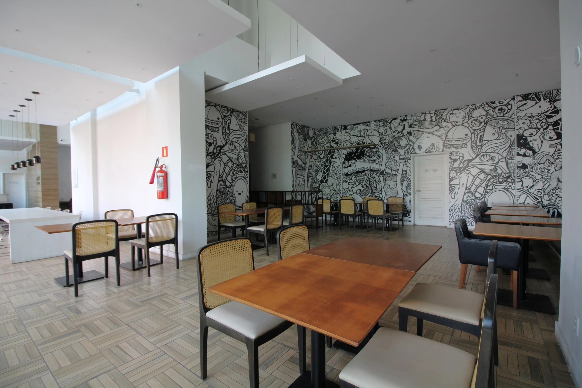 Furnished studio with 1 bedroom and balcony — photo 12