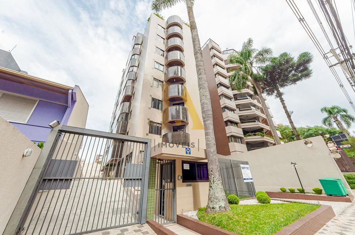 Furnished apartment, 210 m², with a glass-enclosed balcony — photo 28