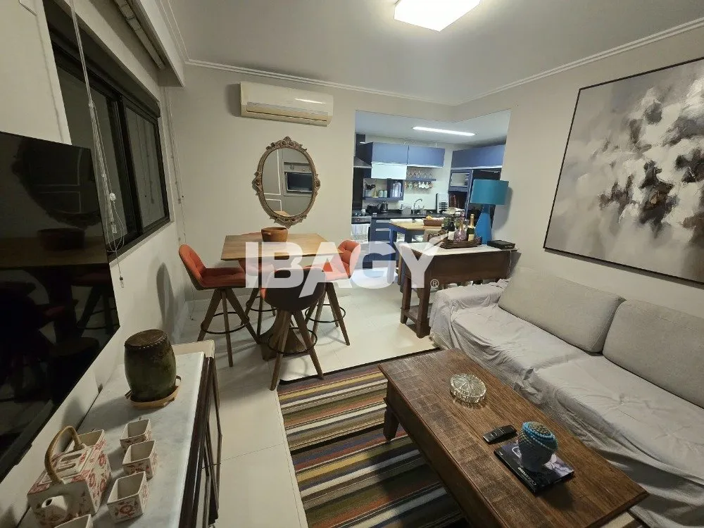 Furnished apartment, 47 m², with a glass-enclosed balcony