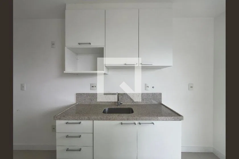 2-bedroom apartment with a mountain view — photo 7
