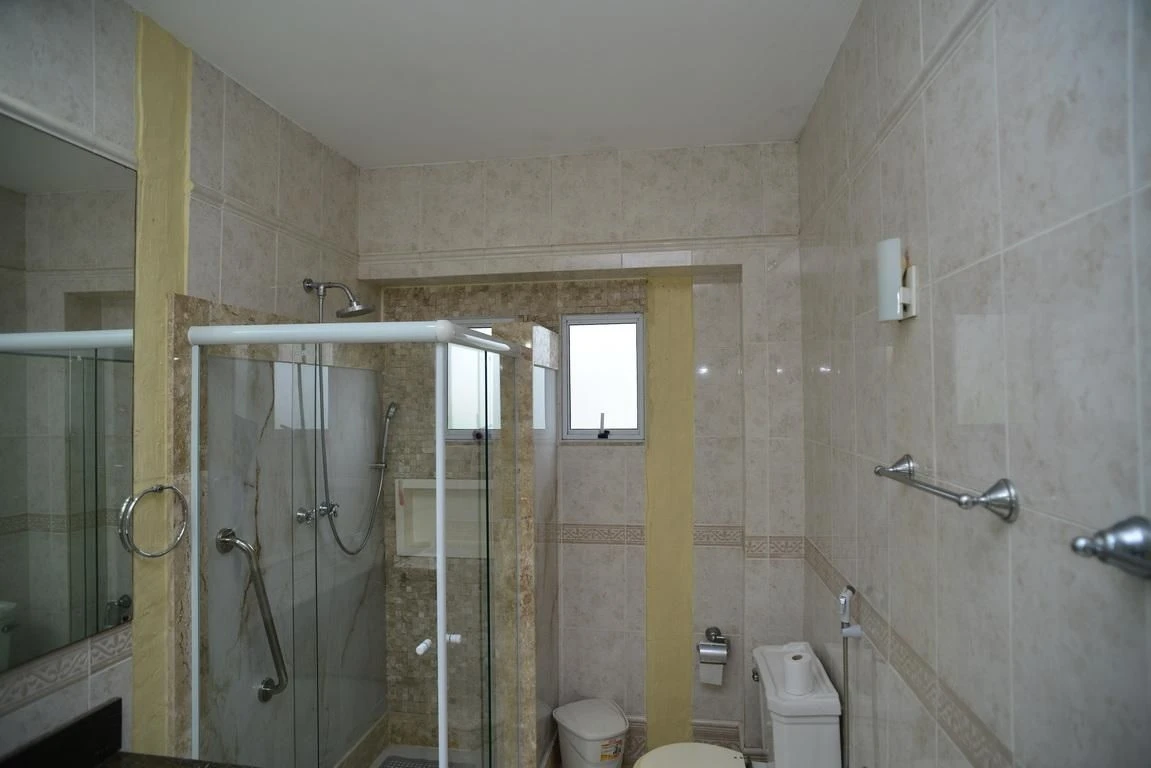 Furnished house, 700 m², with a jacuzzi — photo 22