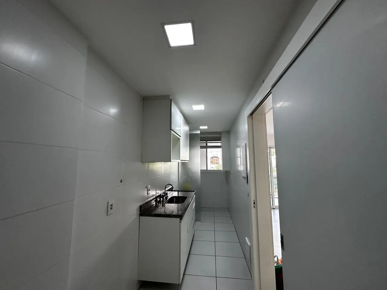3-bedroom apartment, 1 with its own bathroom, 98 m² — photo 2