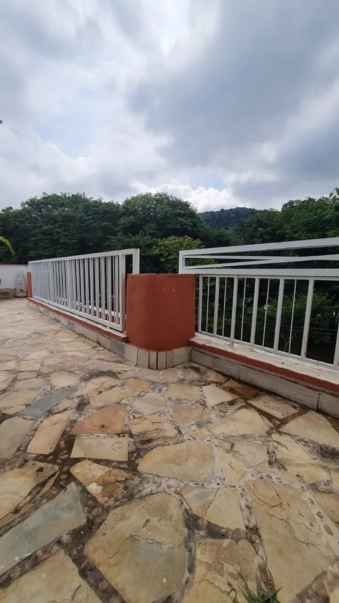 Furnished house 450 m² with 4 bedrooms and 4 bathrooms — photo 54