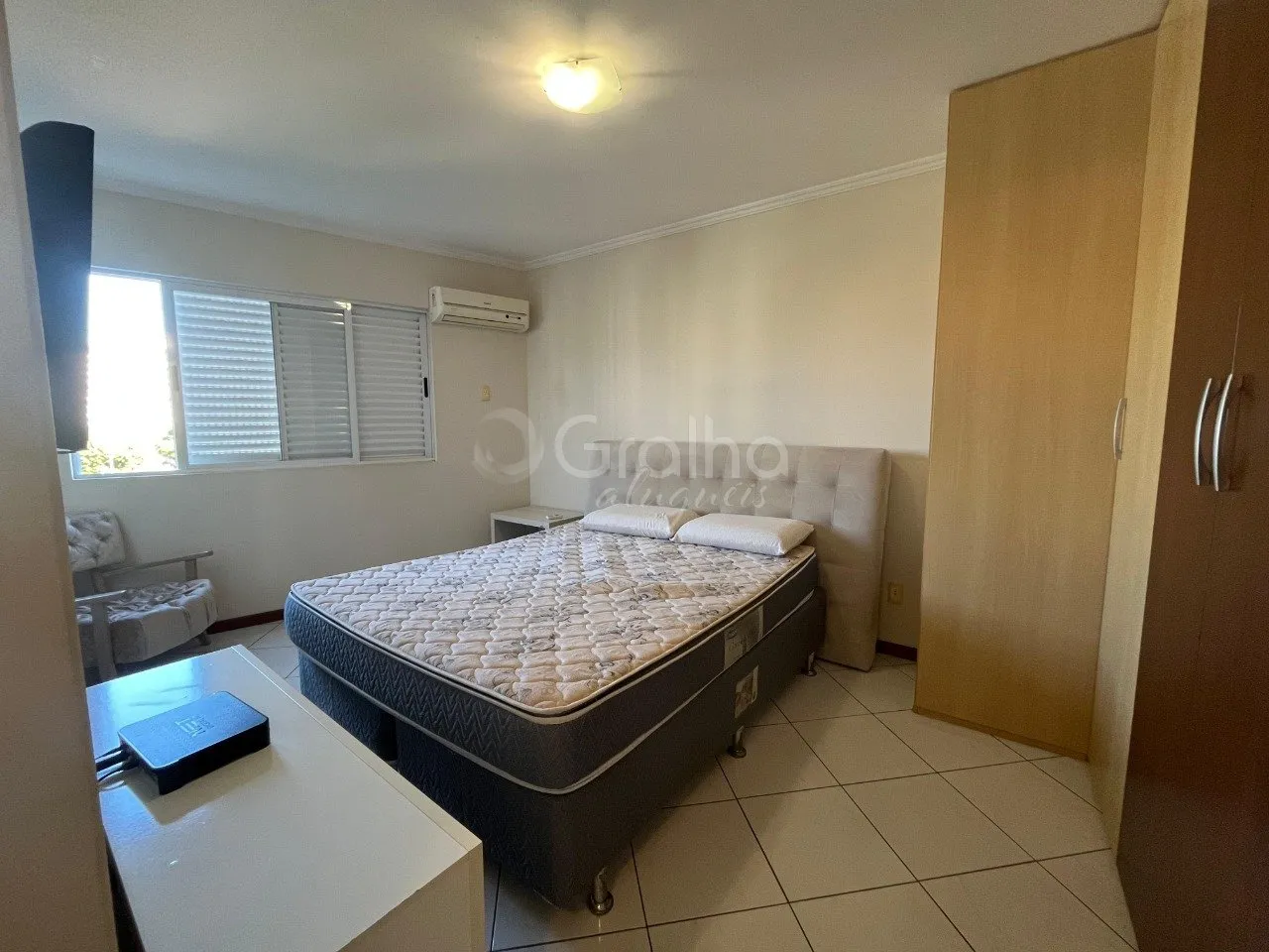 Apartamento amueblado de 2 dormitorios con parrilla en balcón — photo 8