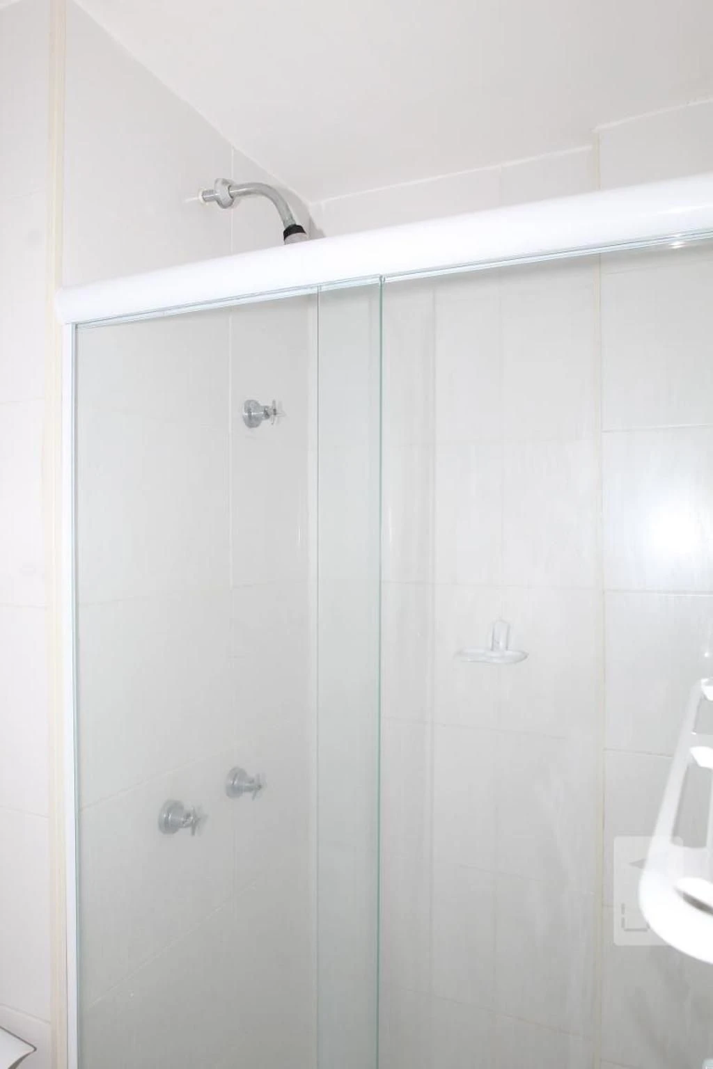 2-bedroom apartment in a building with a pool — photo 40