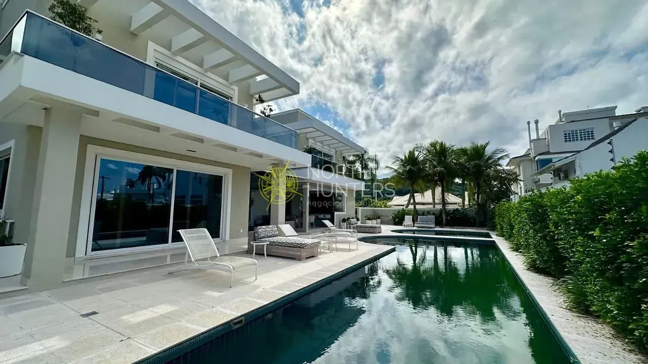 Furnished house with 9 bedrooms and a gas open kitchen — photo 77