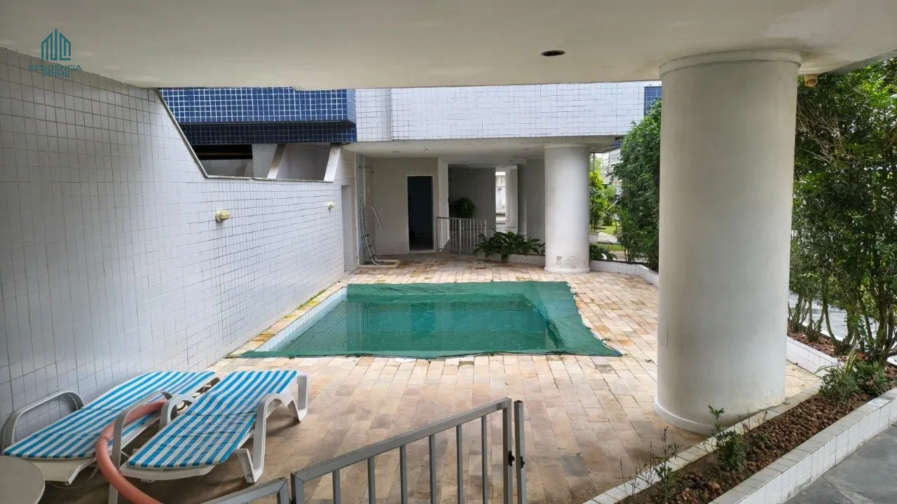 3-bedroom apartment with tile floors — photo 6