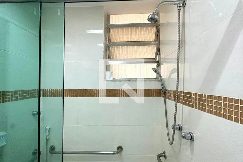 Деревянный пол или ламинат и 3 спальни: квартира 114 м² — photo 10