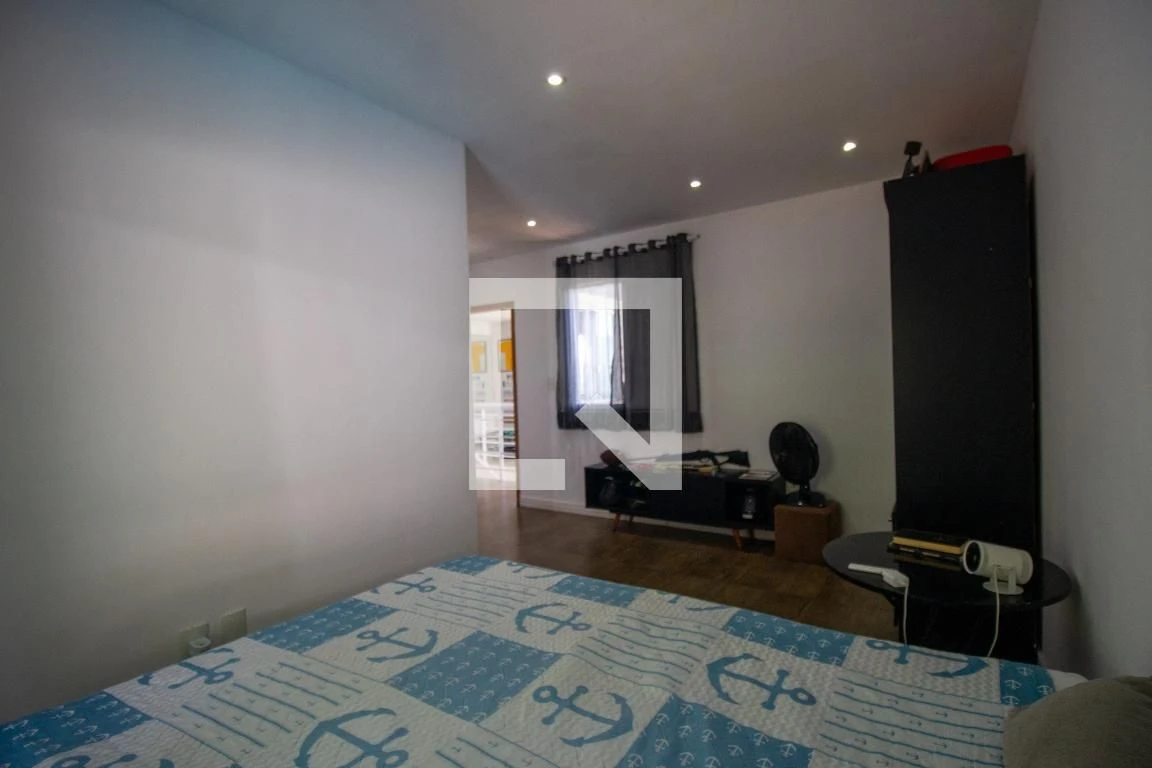 Furnished house with 5 bedrooms and 6 parking spaces — photo 70