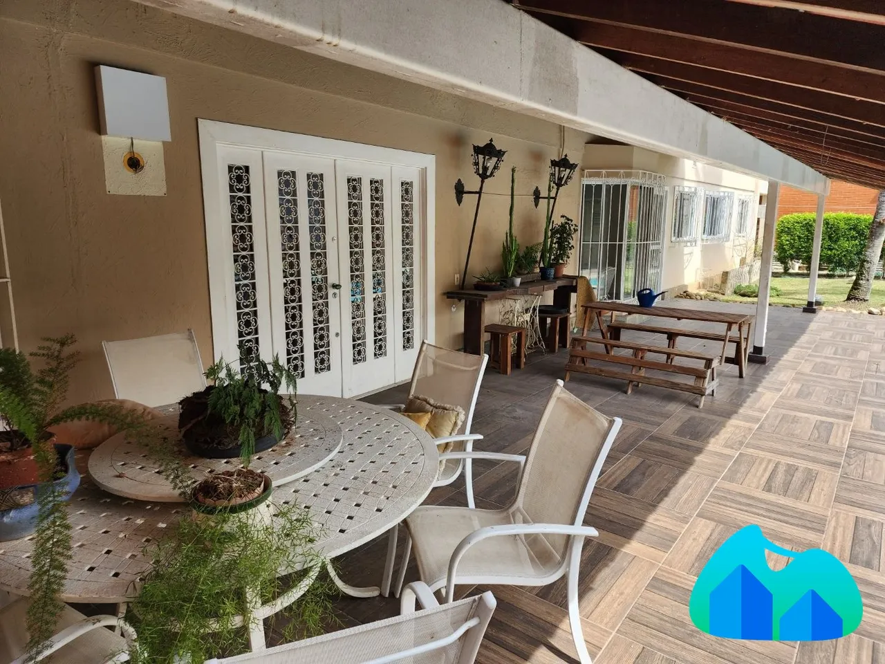 Casa mobiliada com 5 suítes e 3 vagas de garagem — photo 17