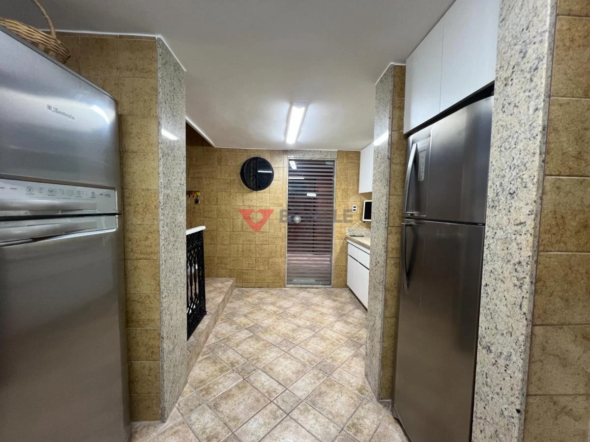 220 m² house with a washing machine and a home office — photo 5