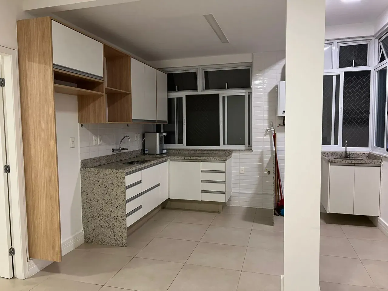1-bedroom, 1-bath apartment in Cop a — photo 2