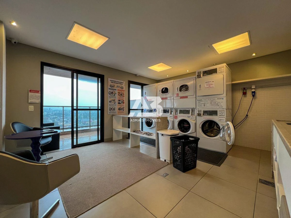 Furnished studio 33 m² with 1 bedroom and balcony — photo 12