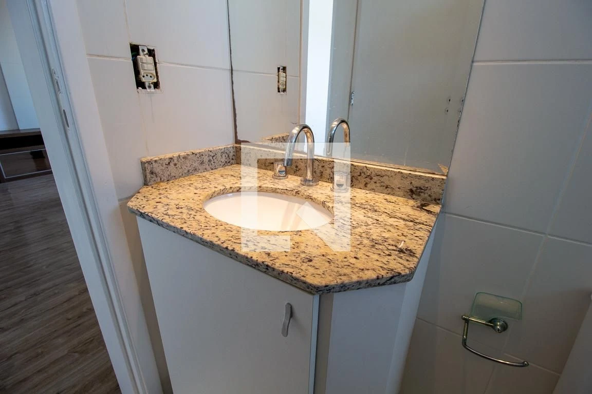2-bedroom apartment with a grill on the balcony in Curitiba — photo 3
