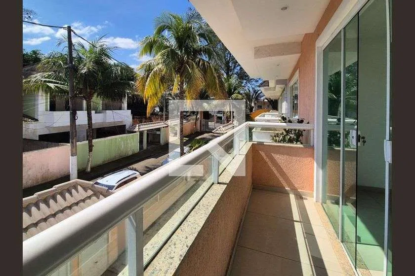 Casa em condomínio com 4 suítes e 220 m² — photo 9