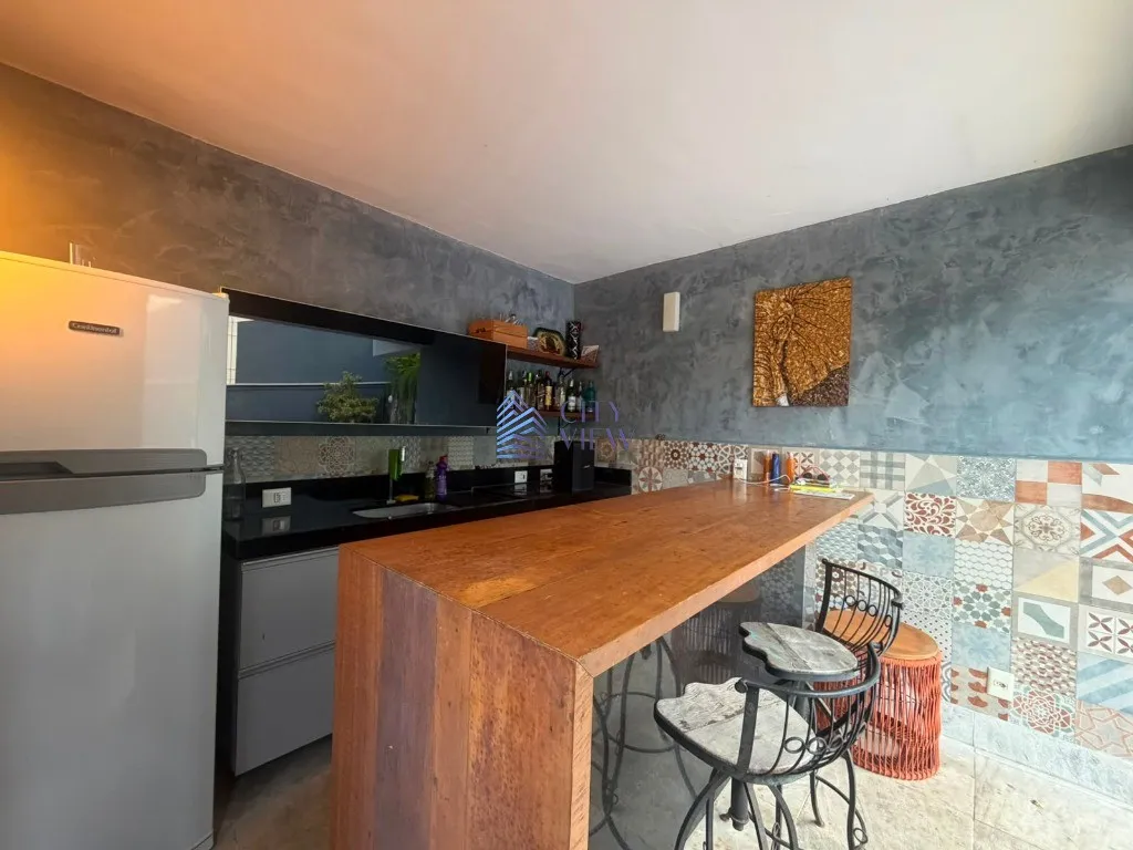 4-bedroom 500 m² house with 5 bathrooms — photo 54