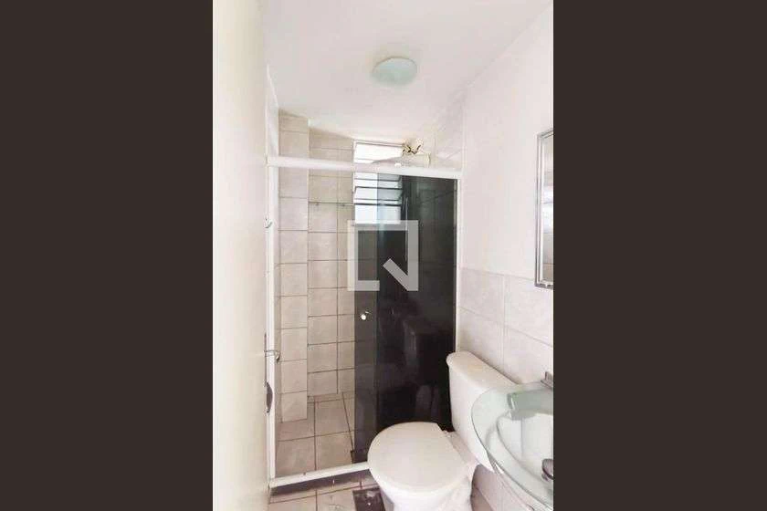 2-bedroom apartment with glass shower and 43 m² — photo 4