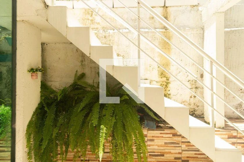 200 m² rental house with 3 bedrooms and a balcony — photo 47