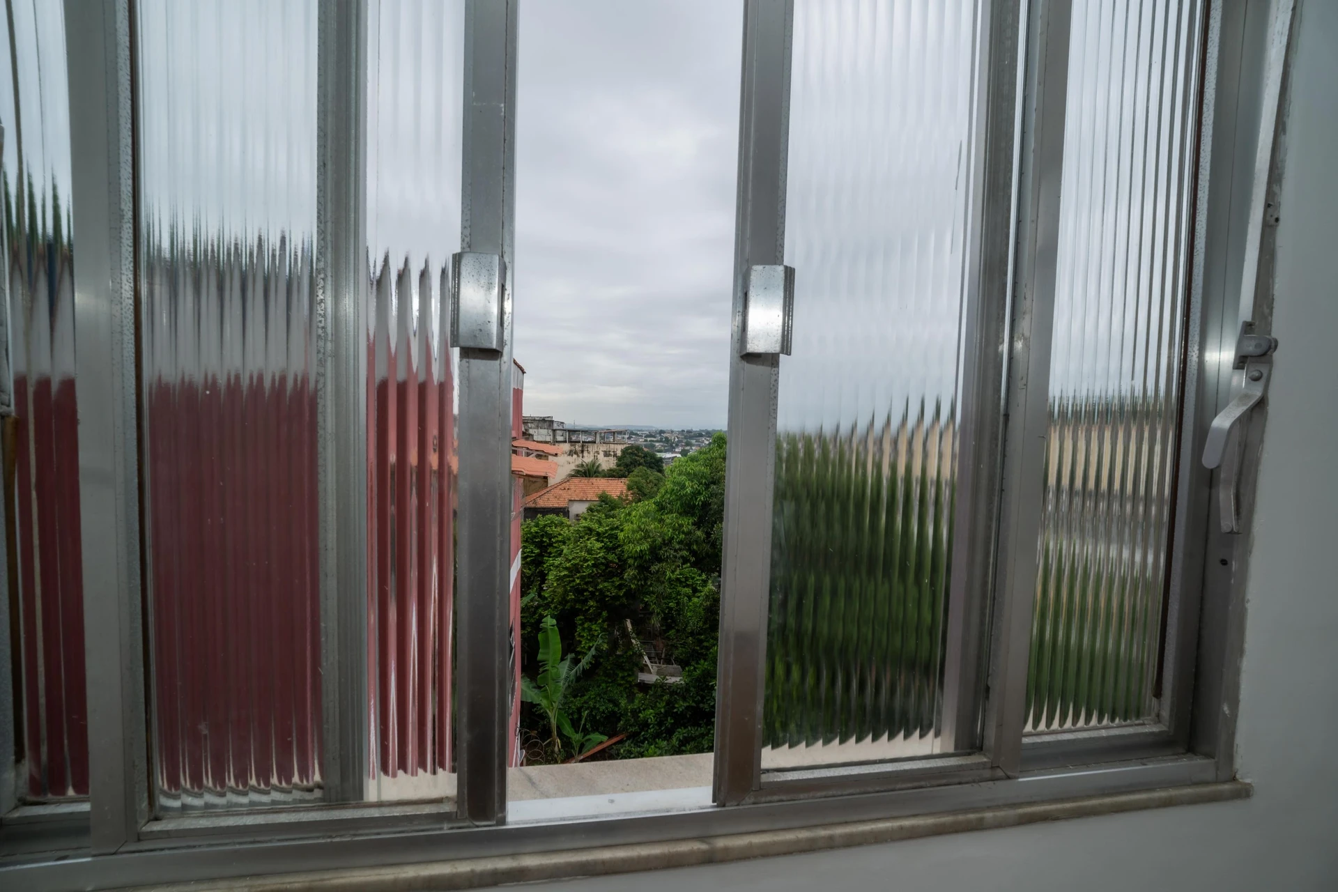Garden in a 3-bedroom house, 200 m² — photo 53