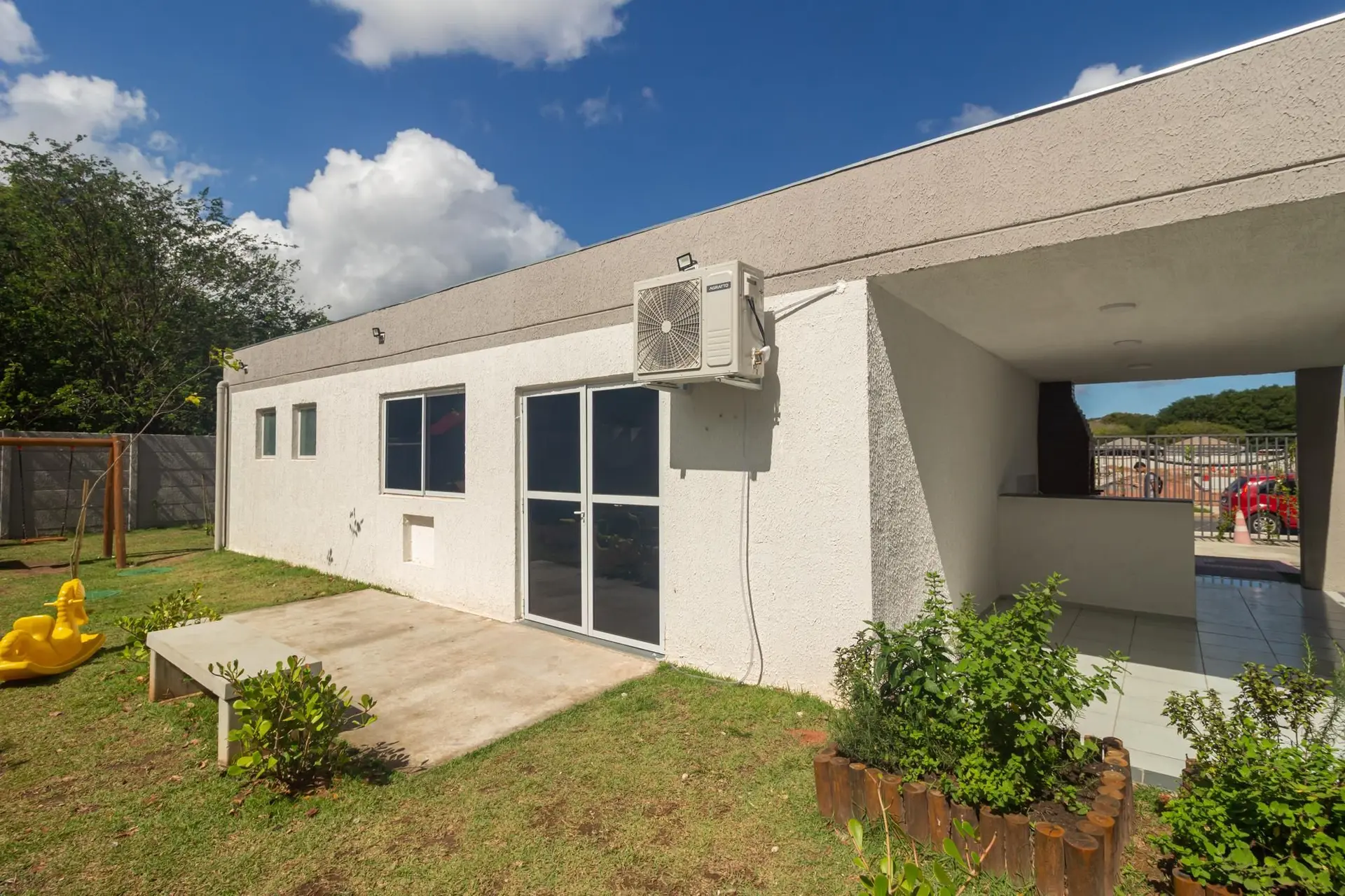 Apartamento para alugar com 2 quartos e 1 banheiro — photo 28