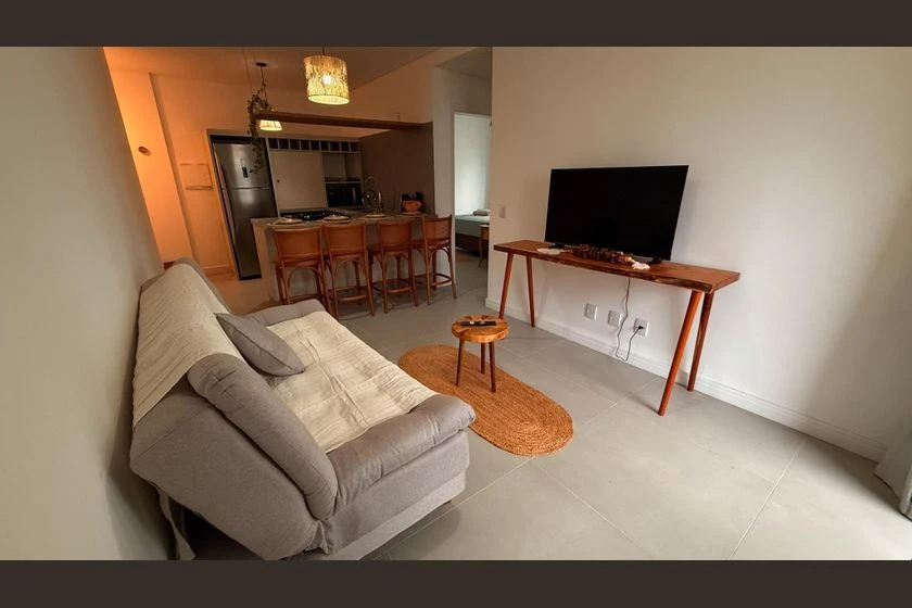 Unfurnished apartment with open-plan kitchen and 2 bedrooms