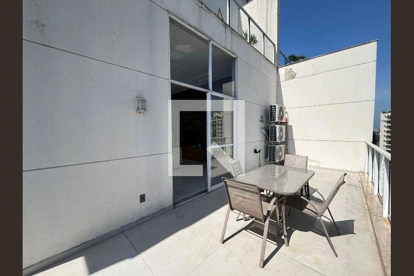 One-bedroom apartment with a mountain view — photo 19